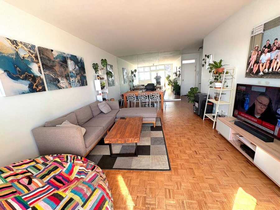 2 Bedroom Property for Sale in Sea Point Western Cape